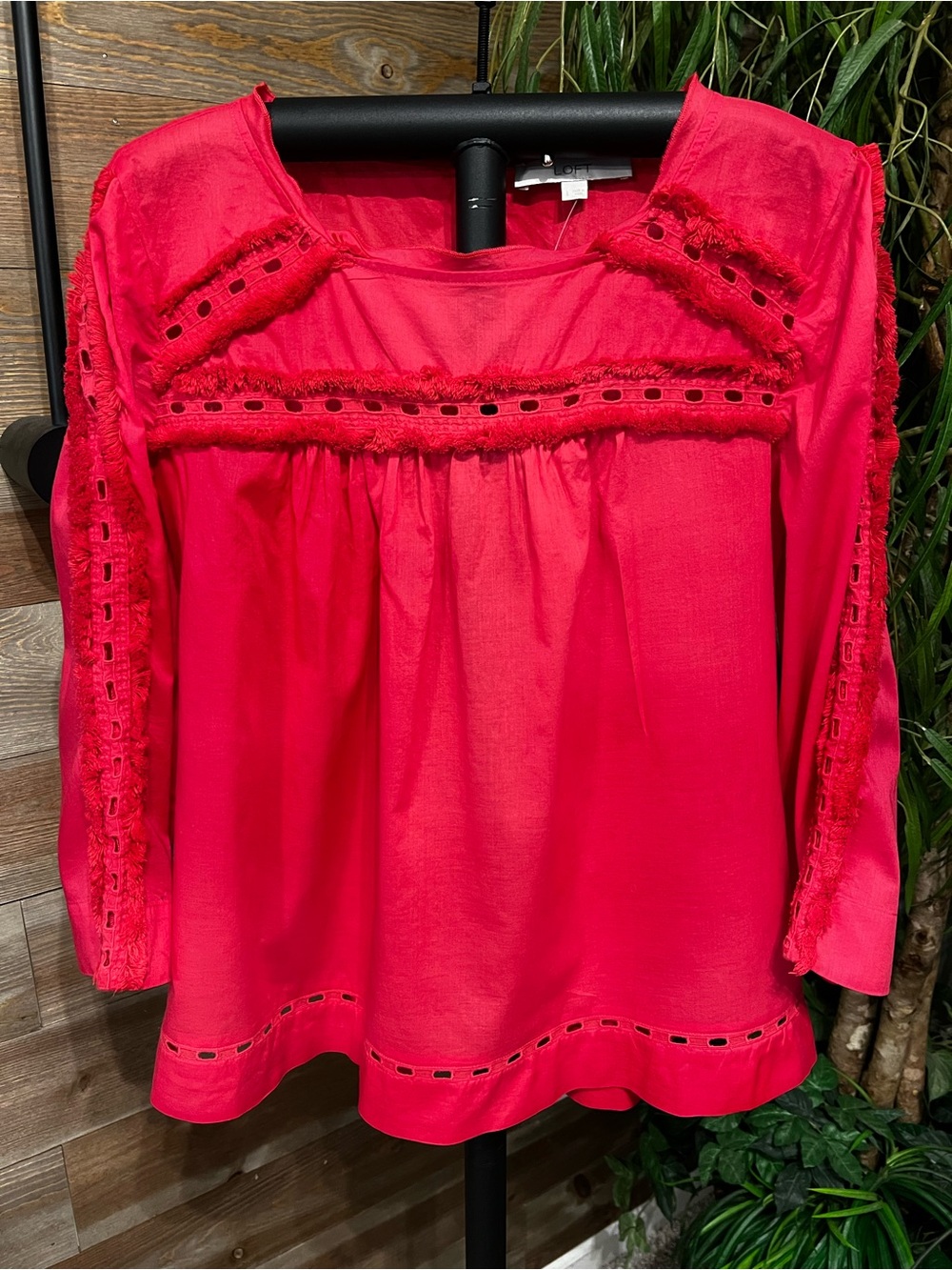 NWOT Loft red boho top. L